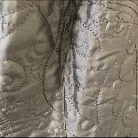 Weekends by Chicos Gray Quilted Vest Size 0 - Picture 4 of 7